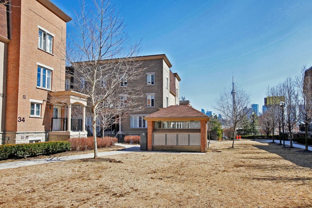 Liberty Village townhomes courtyard