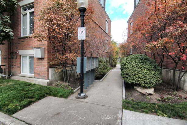 Sudbury St townhomes walkway